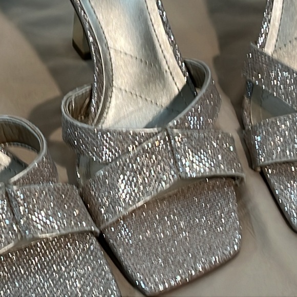 NWOB Franco Sarto Women's Rania2 Gold M (Bin 15) - Picture 8 of 8